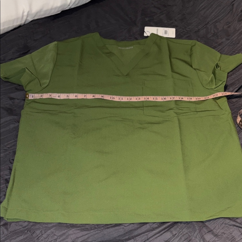 Mandala Men’s V-Neck Scrub Top in Olive Green